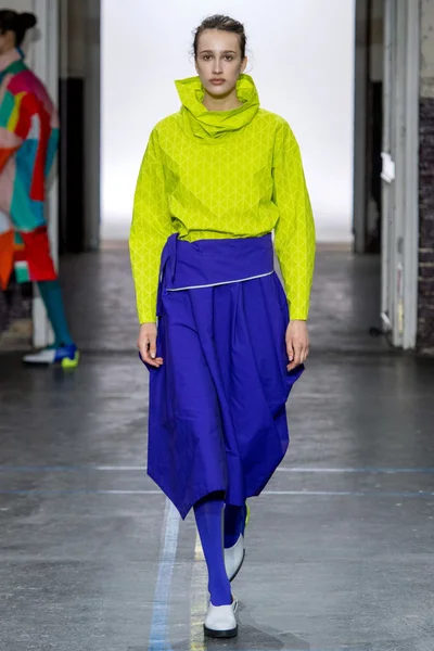 Look 40